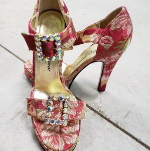 Dolce & Gabbana Floral Print Heels